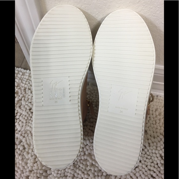 💋Giuseppe Zanotti Leather Wings High-Top Sneakers - Picture 7 of 7